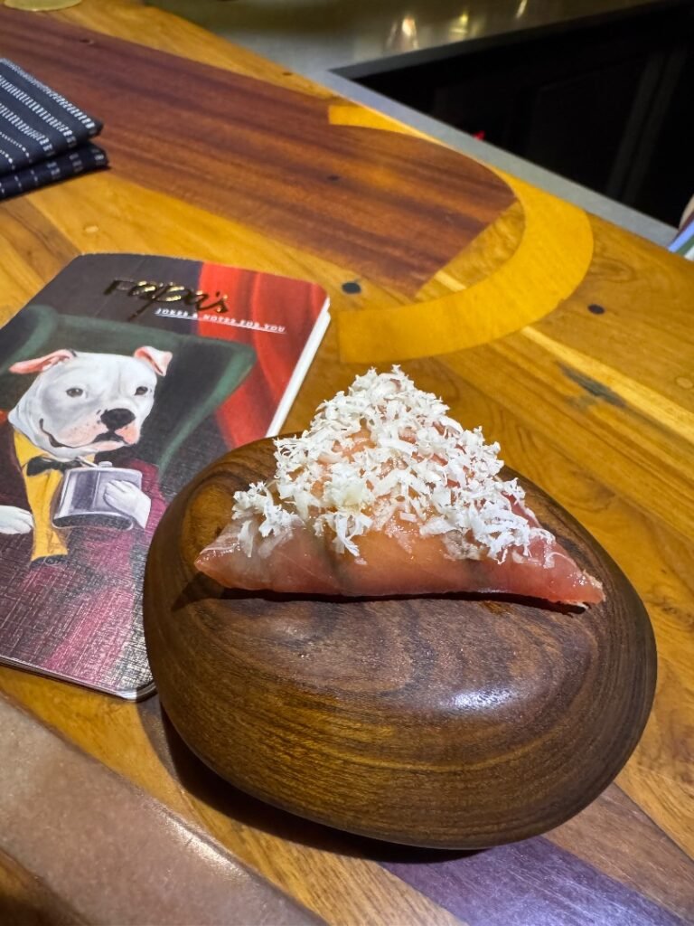 samosa: tuna, camomile jelly and horseradish 